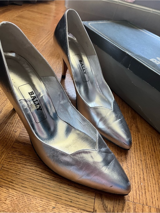 Bally Shoes - Bally Silver Metallic Leather Pointed Pumps | Size 8 AA